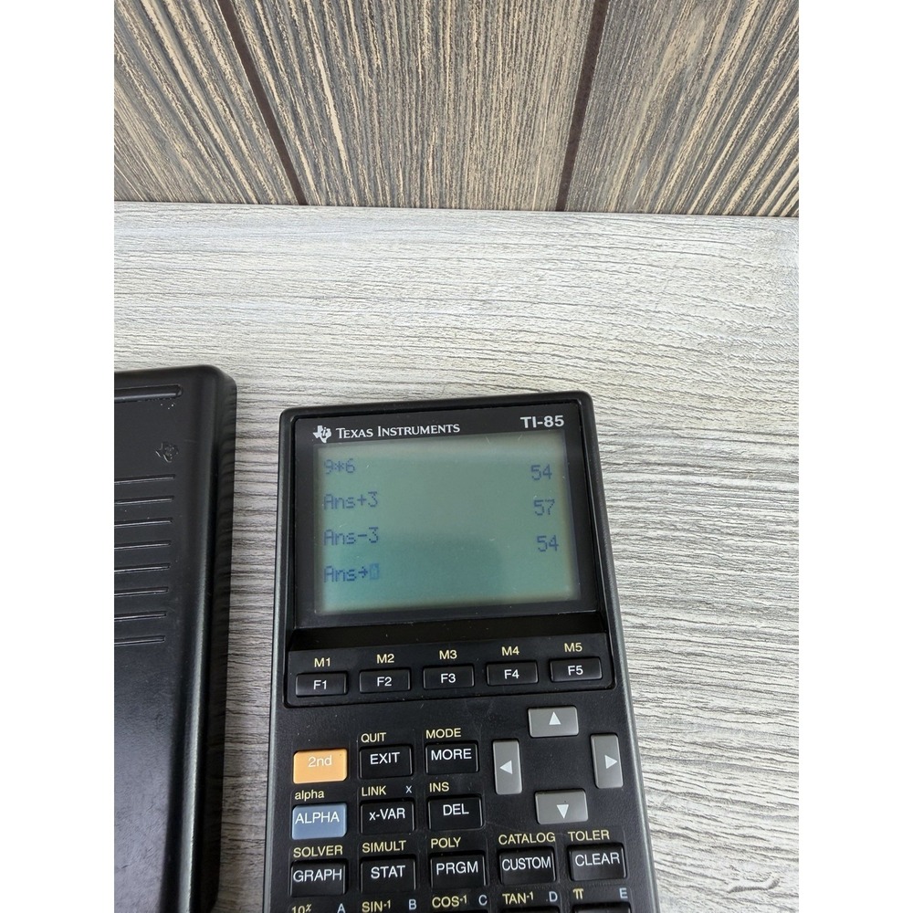 Texas Instruments TI-85 Graphing Calculator W/ Cover Tested & Working - Picture 3 of 15